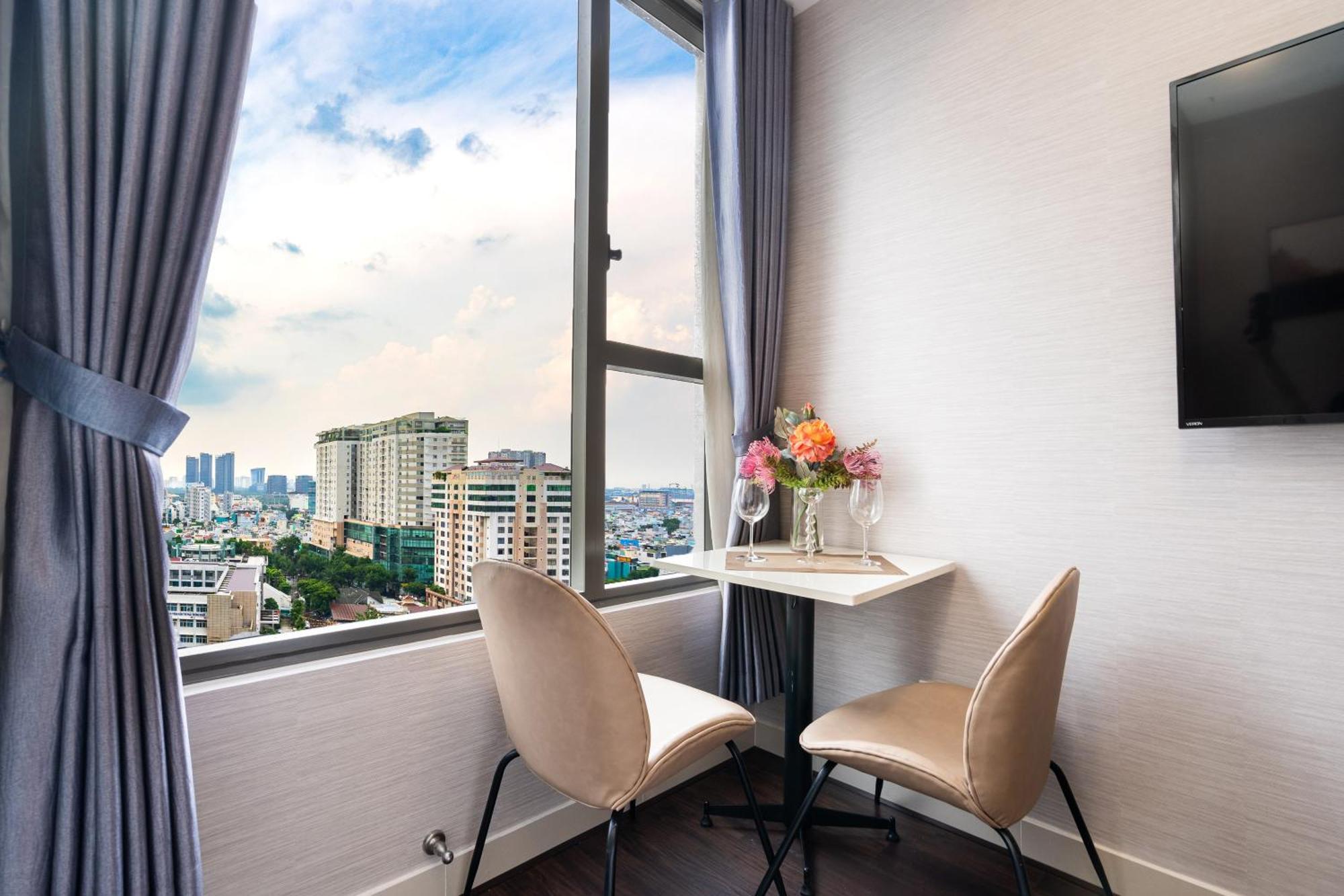 Rem Rivergate Garden Pool Signature - Free 4G Sim For 3 Nights Booking Ho Chi Minh-stad Buitenkant foto